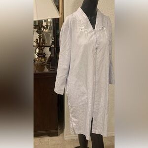 VINTAGE MISS ELAINE Baby Blue Damask  NIGHTGOWN M